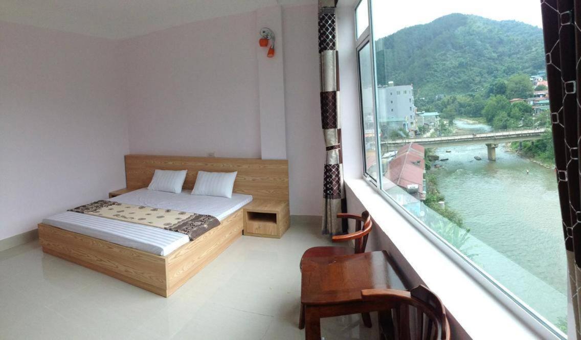Quy Anh Hotel Bao Lac Town Экстерьер фото