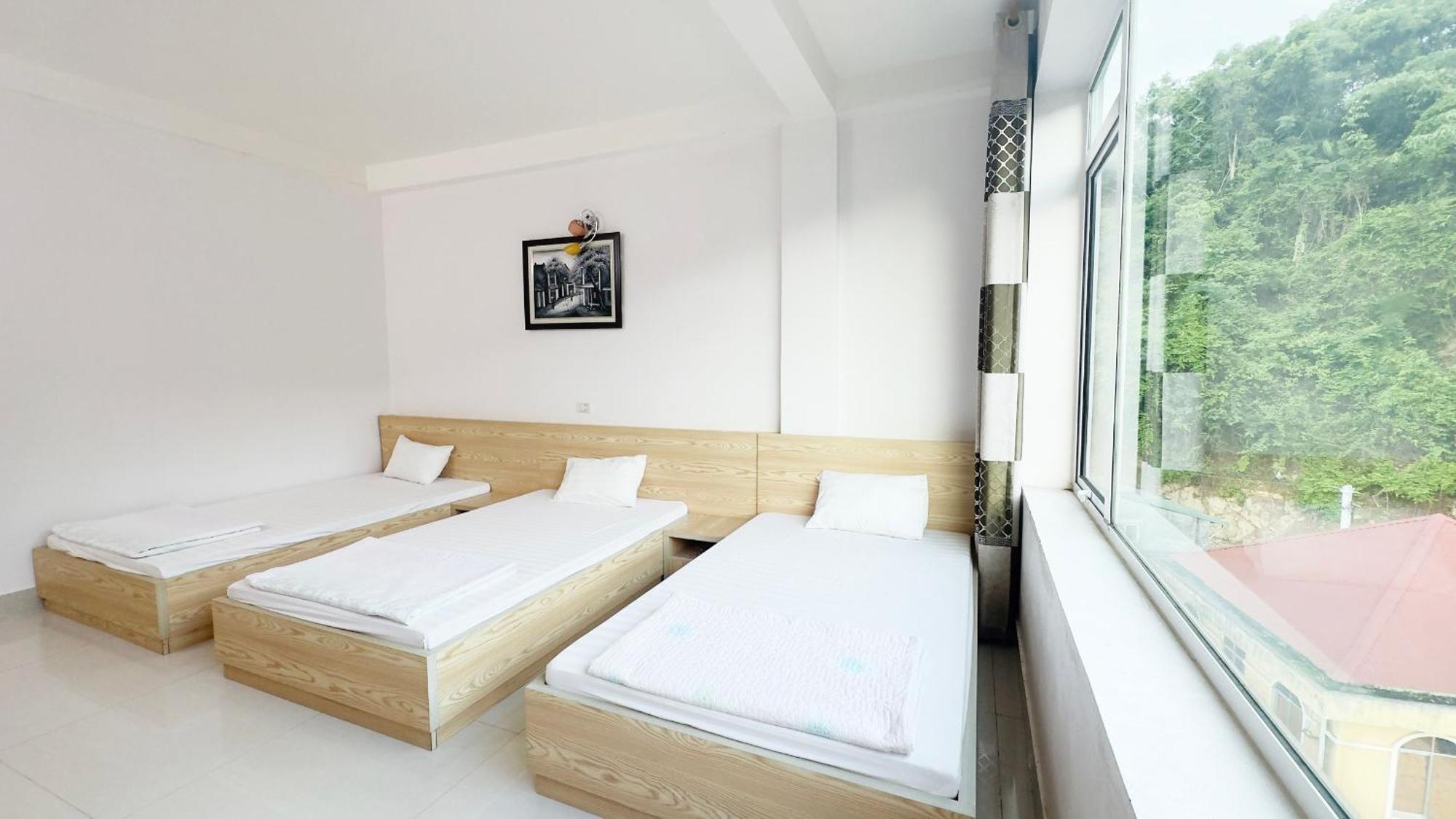 Quy Anh Hotel Bao Lac Town Экстерьер фото