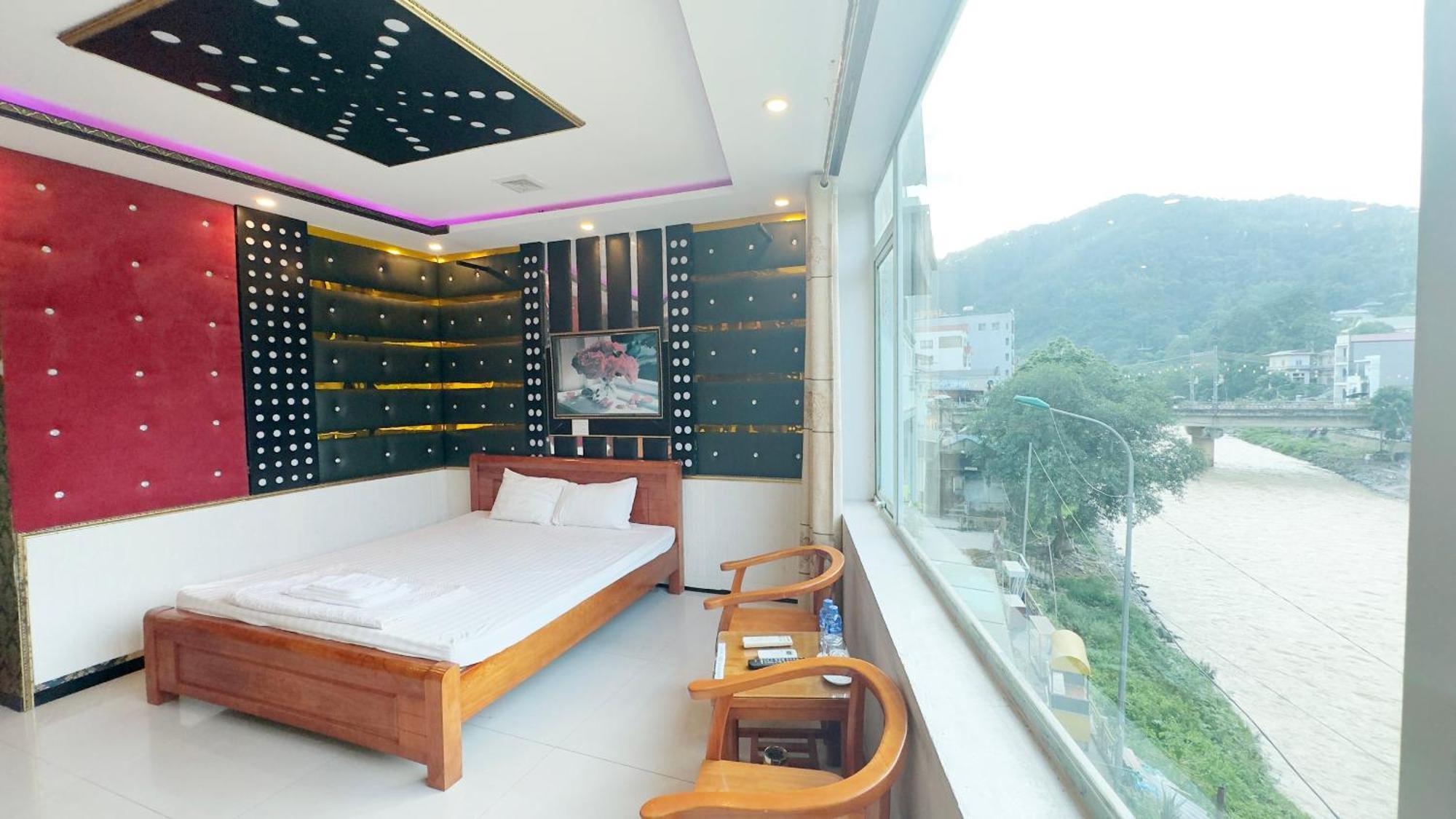 Quy Anh Hotel Bao Lac Town Экстерьер фото
