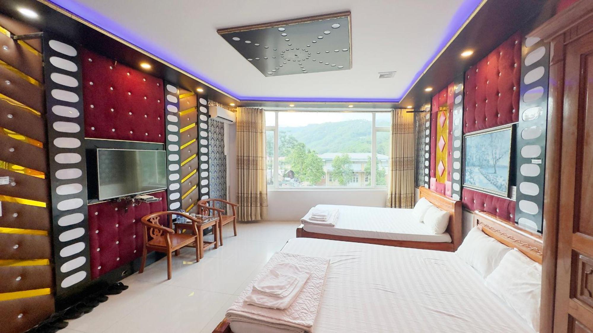 Quy Anh Hotel Bao Lac Town Экстерьер фото