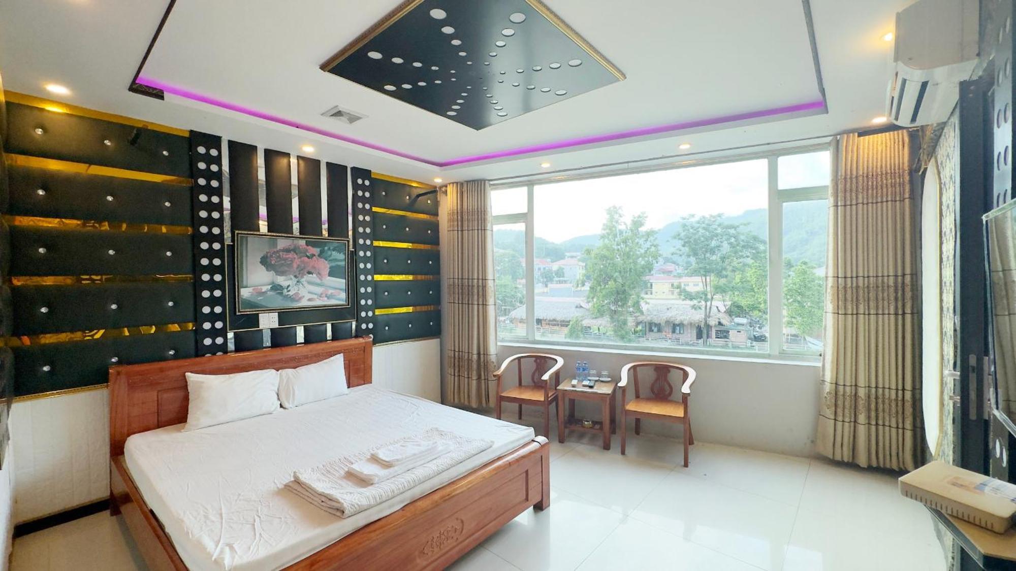 Quy Anh Hotel Bao Lac Town Экстерьер фото