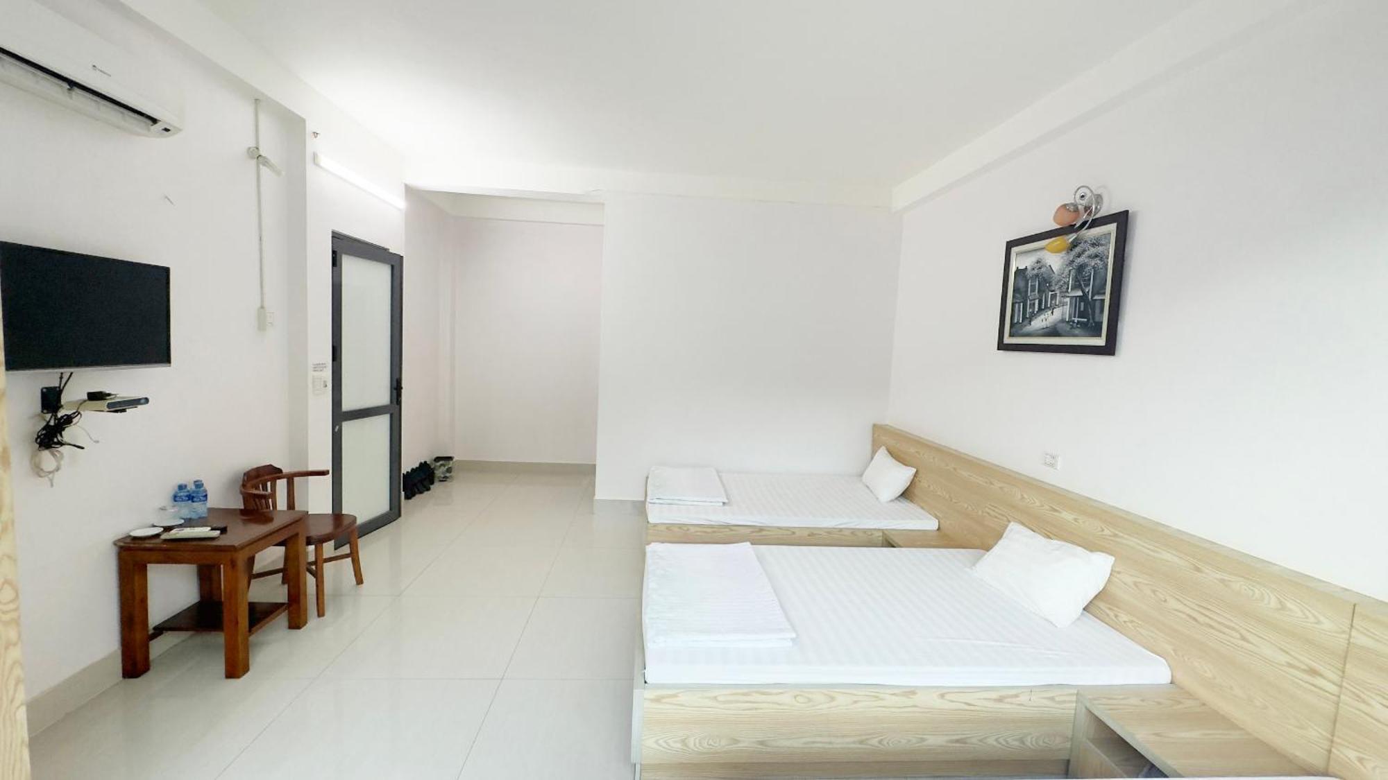 Quy Anh Hotel Bao Lac Town Экстерьер фото