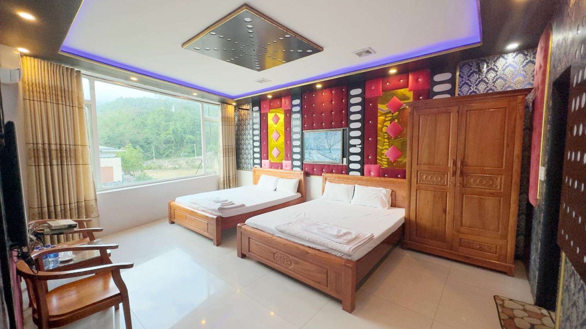 Quy Anh Hotel Bao Lac Town Экстерьер фото