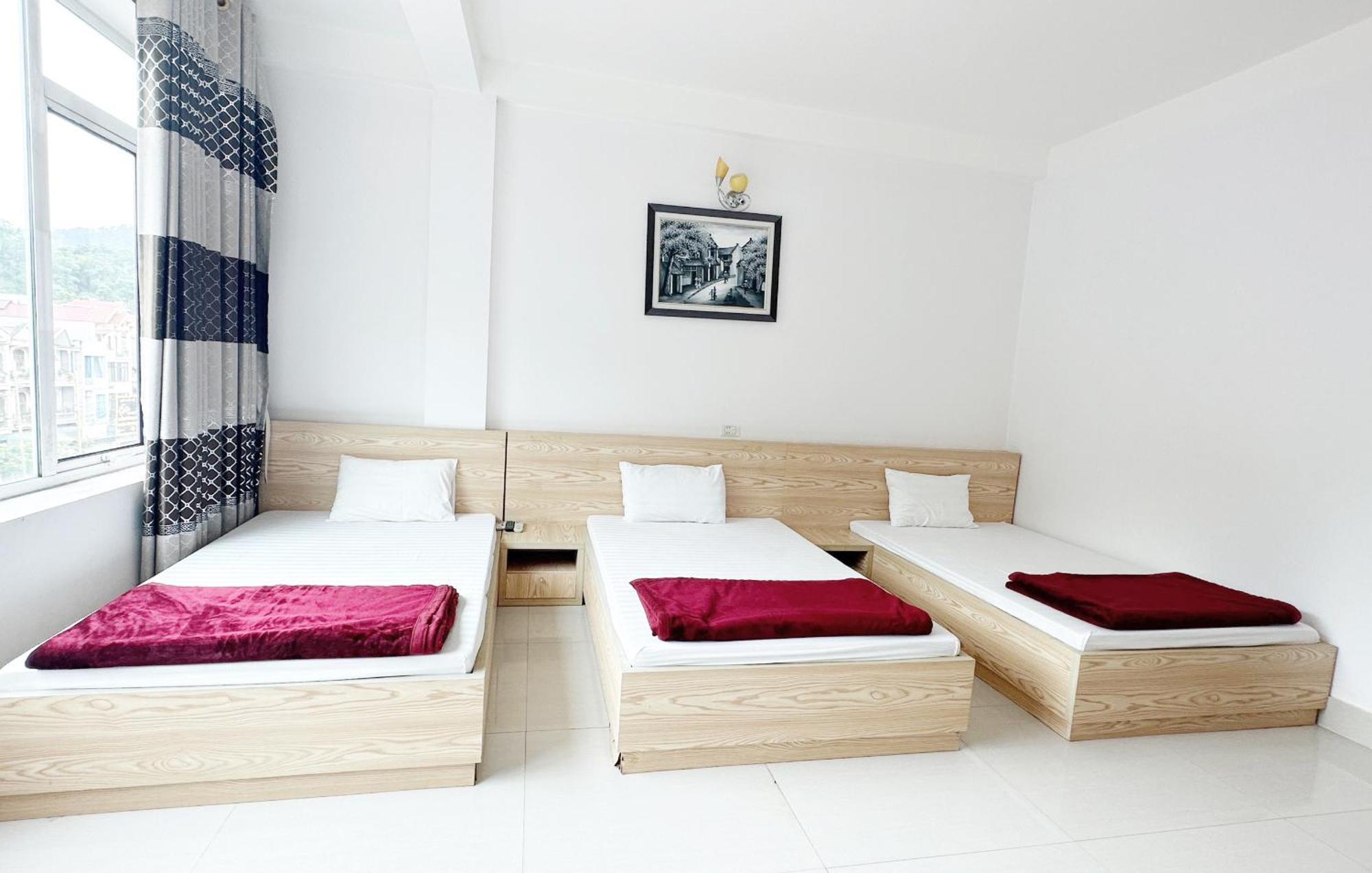 Quy Anh Hotel Bao Lac Town Экстерьер фото